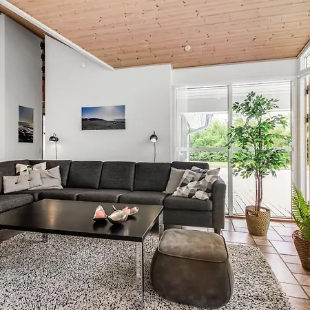 Steen - 800m From The Sea By Interhome Feriehus Løkken